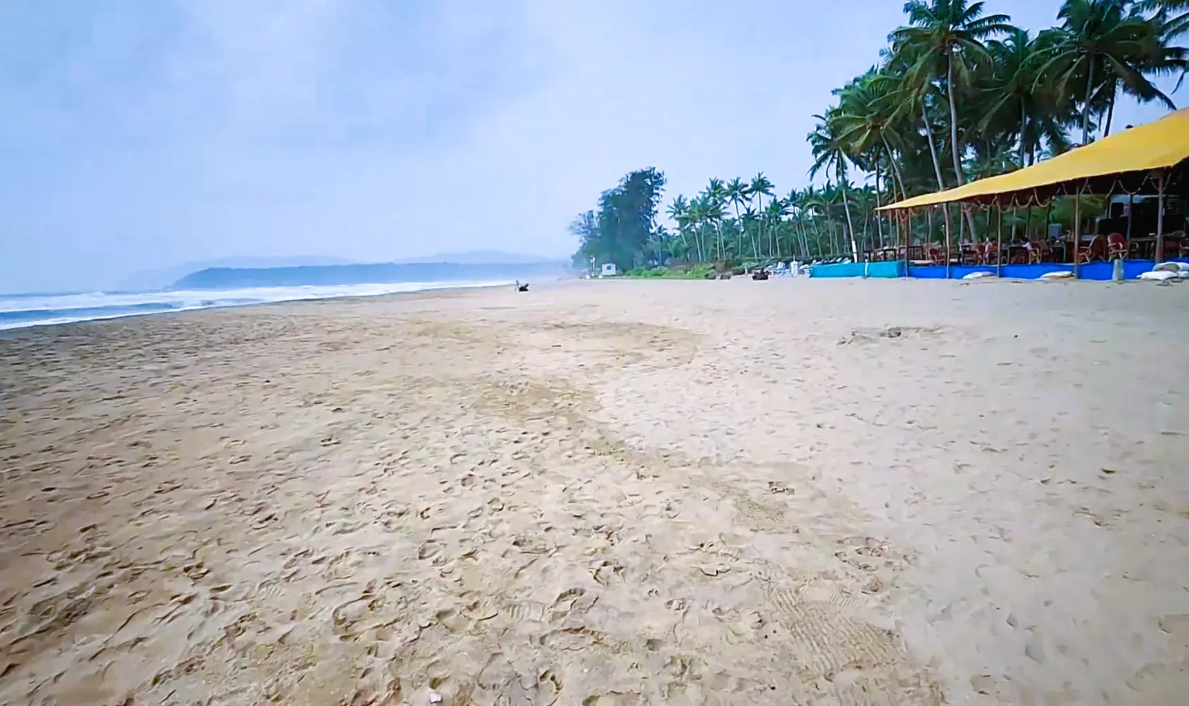 Long sandy shoreline at Agonda Beach in South Goa