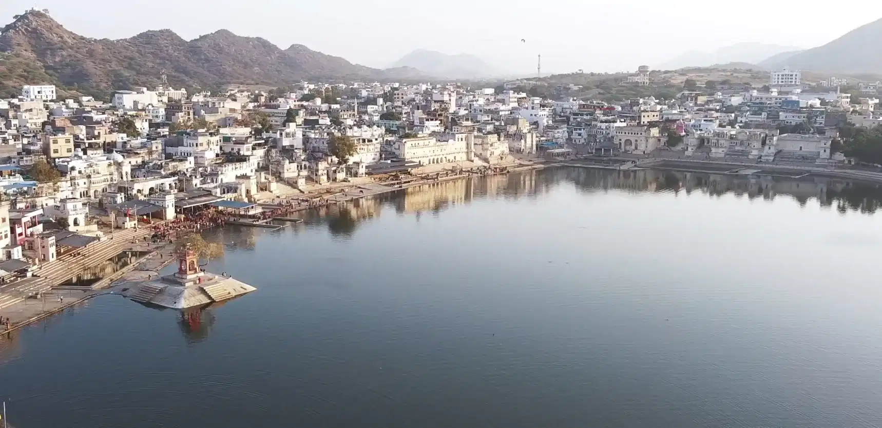 pushkar-lake-ghats