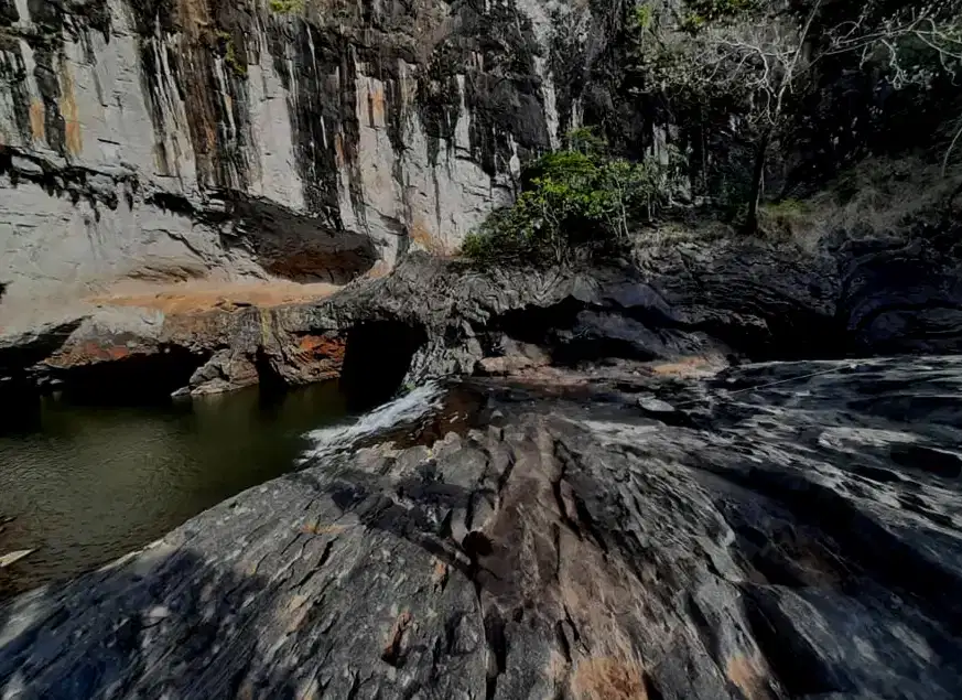 syntheri-rocks-dandeli-gorge-view