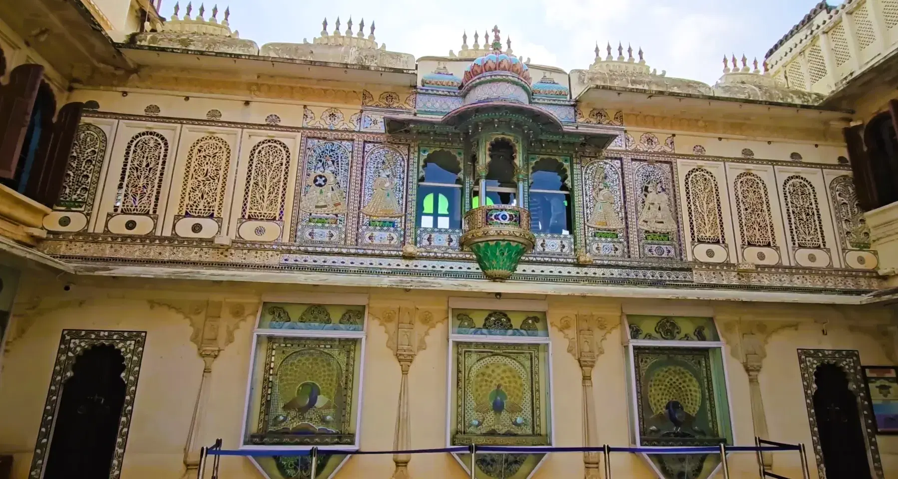 Udaipur City Palace overlooking Lake Pichola