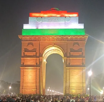 india gate delhi
